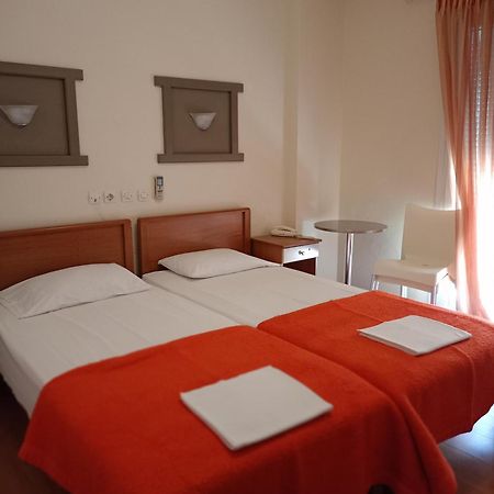 Efstratios Hotel Loutra Edipsou  Bagian luar foto