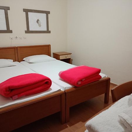 Efstratios Hotel Loutra Edipsou  Bagian luar foto