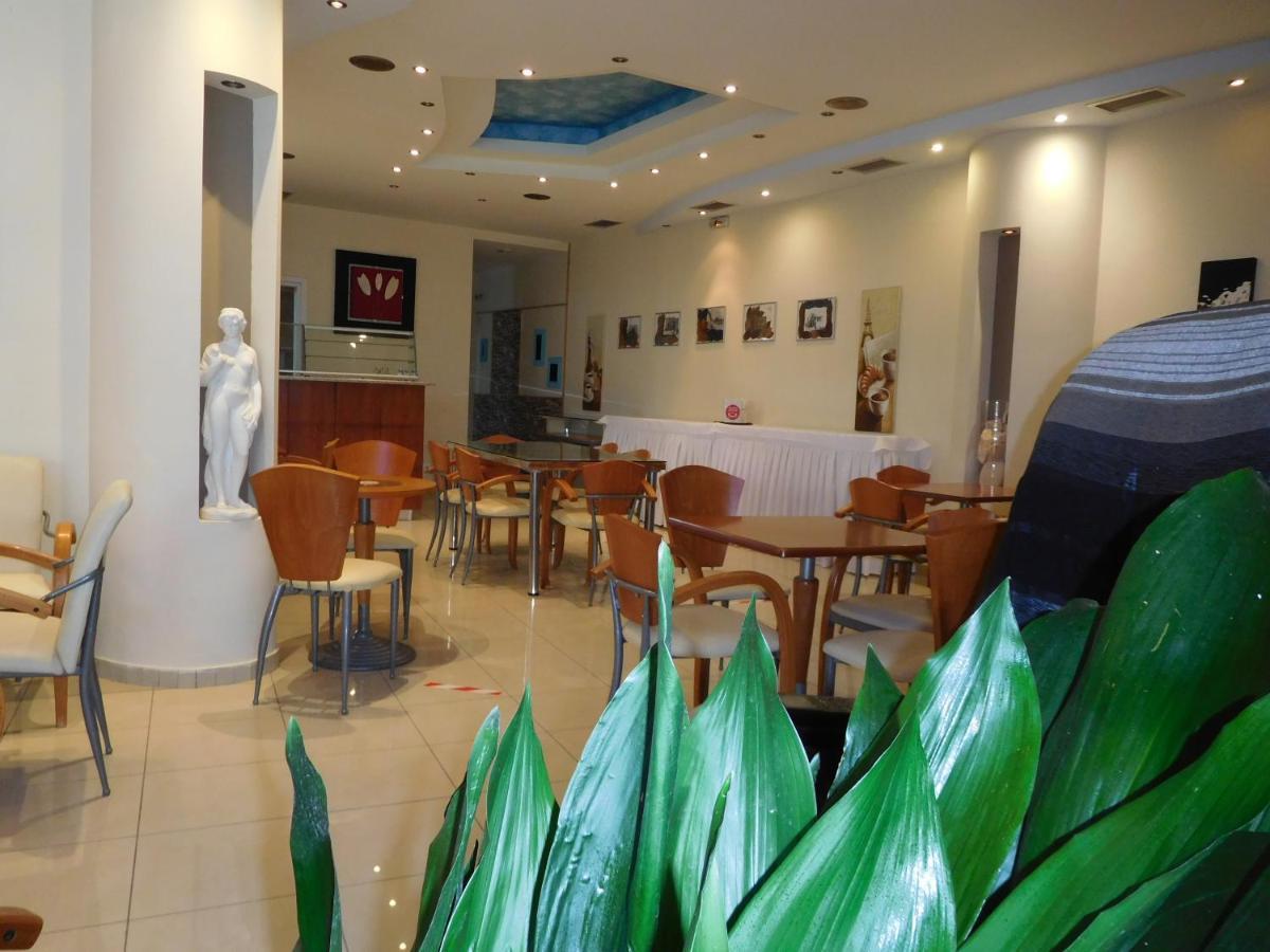 Efstratios Hotel Loutra Edipsou  Bagian luar foto