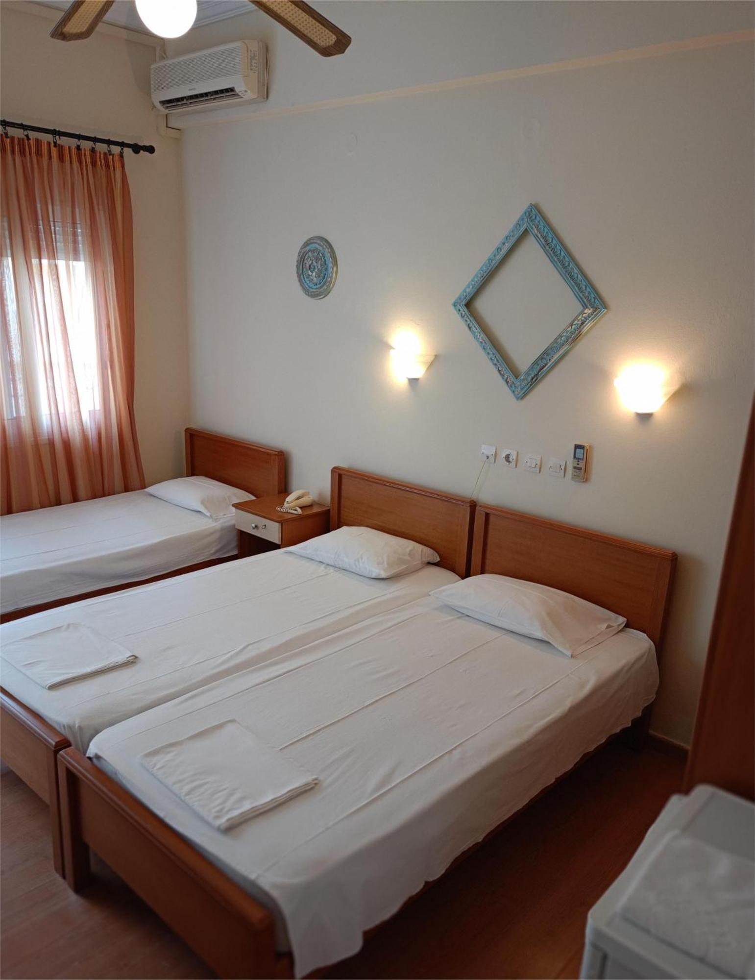Efstratios Hotel Loutra Edipsou  Bagian luar foto