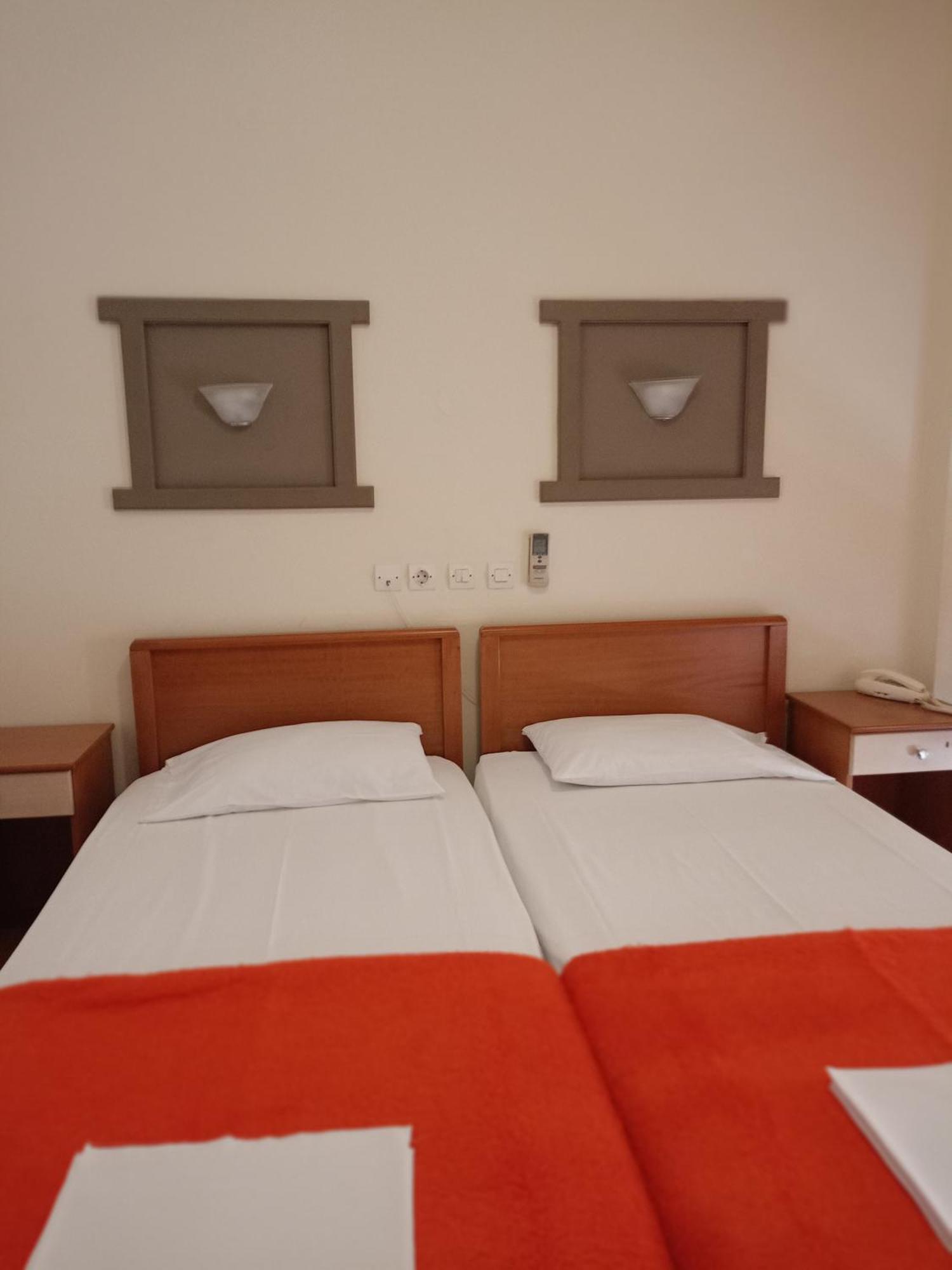 Efstratios Hotel Loutra Edipsou  Bagian luar foto