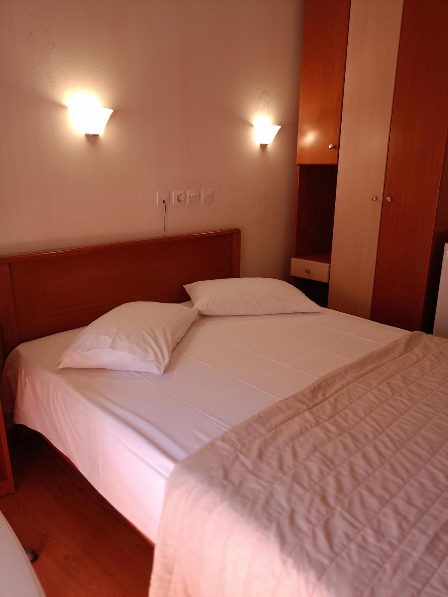 Efstratios Hotel Loutra Edipsou  Bagian luar foto