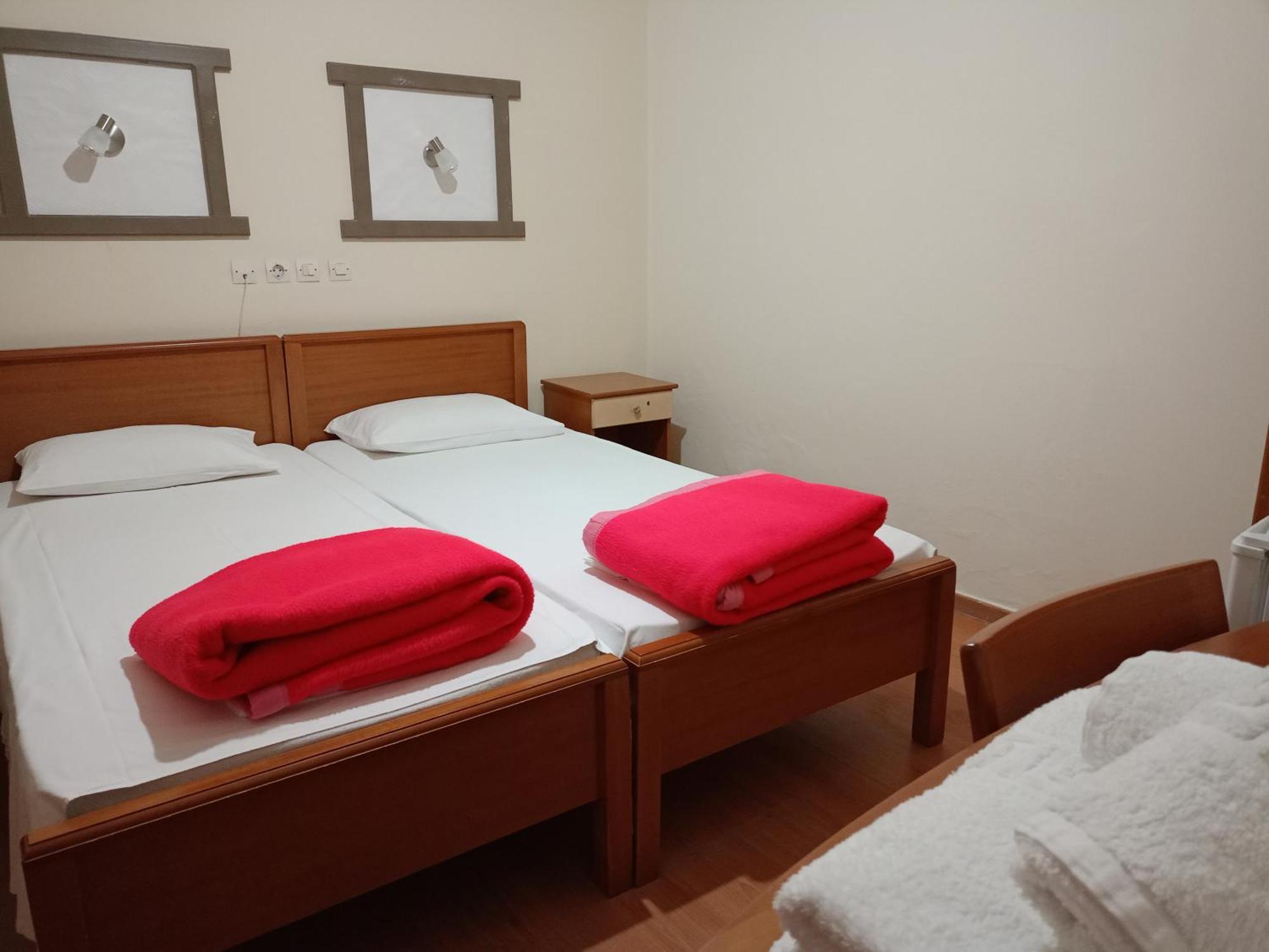 Efstratios Hotel Loutra Edipsou  Bagian luar foto