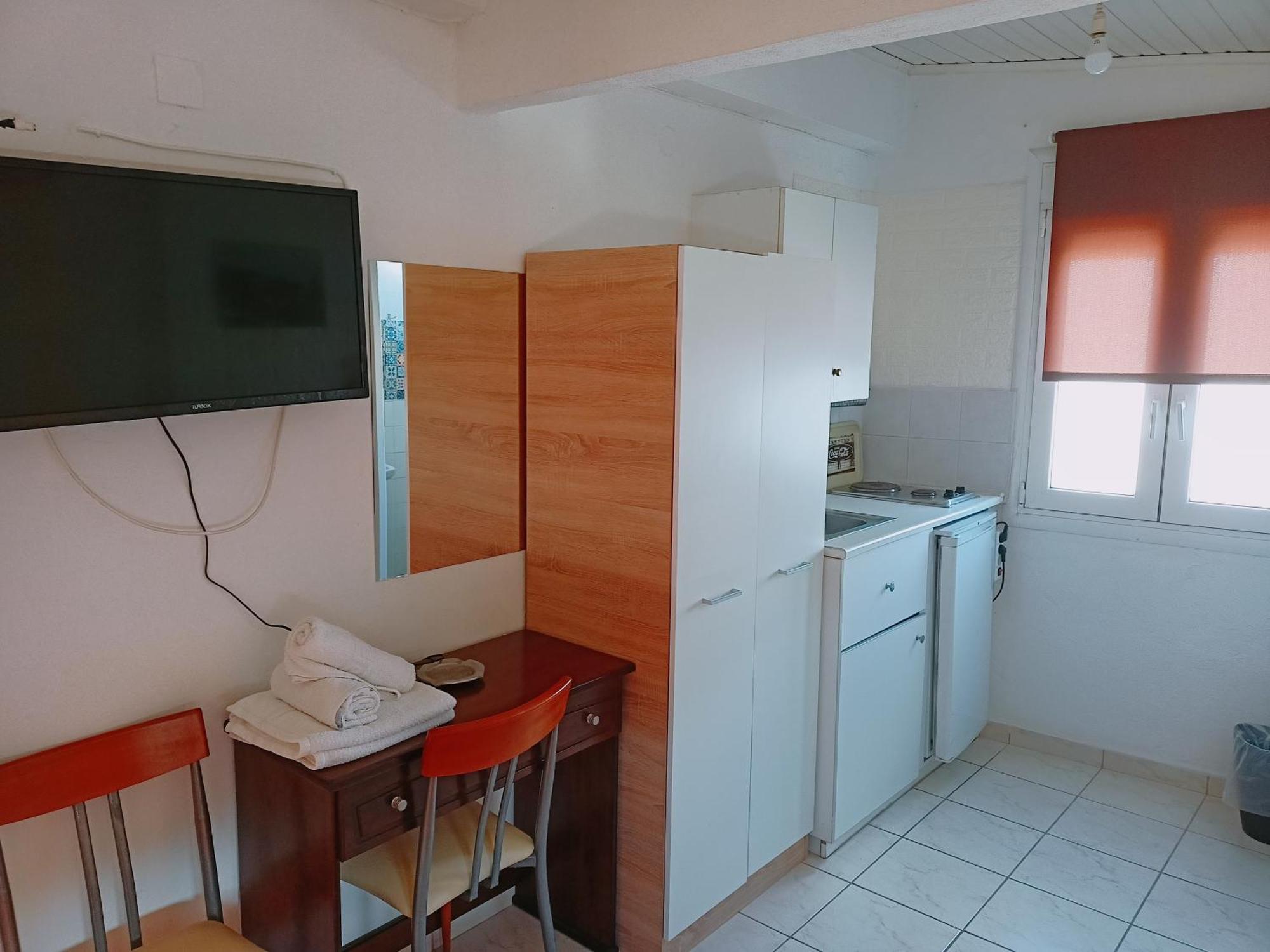 Efstratios Hotel Loutra Edipsou  Ruang foto