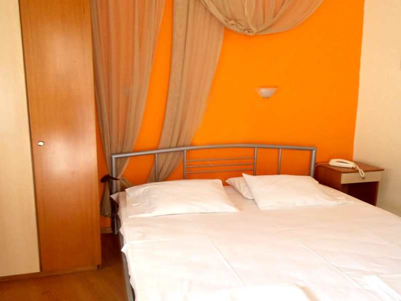 Efstratios Hotel Loutra Edipsou  Bagian luar foto